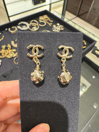 CHANEL ABE129 Gold Earrings | 香奈兒 耳環 (金色)