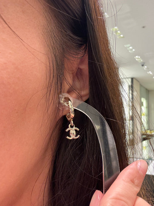 CHANEL CC Drop Hoop Earrings(Gold)