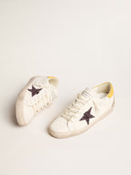 GOLDEN GOOSE Women’s Bio - based Super - Star with red glitter star and leather heel tab | 黃金鵝 黃金鵝 女款 Bio - based Super - Star 搭配紅色亮片星星與皮革後跟標籤(白色) - LondonKelly 英國名牌代購