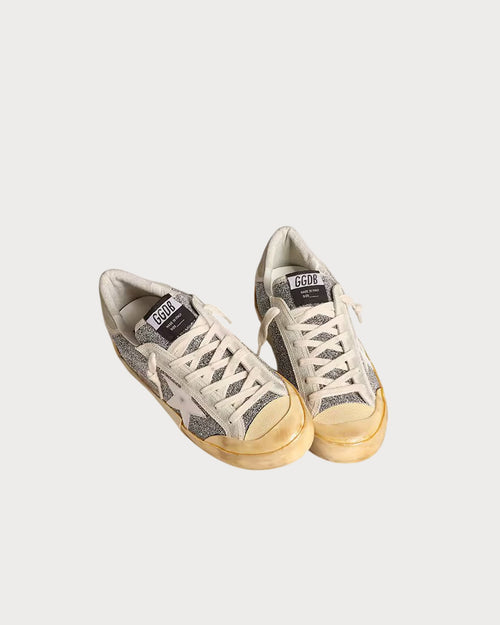 GOLDEN GOOSE Women’s Super - Star LAB with white star and Swarovski glitter upper | 黃金鵝 女款 Super - Star LAB 搭配白色星星與施華洛世奇亮片鞋面(銀色) - LondonKelly 英國名牌代購