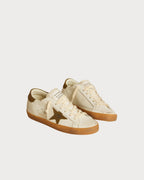 GOLDEN GOOSE Women's Super - Star LTD with military green nubuck star and heel tab | 黃金鵝 女款 Super - Star LTD 搭配軍綠色磨砂皮星星與後跟標籤(白色) - LondonKelly 英國名牌代購