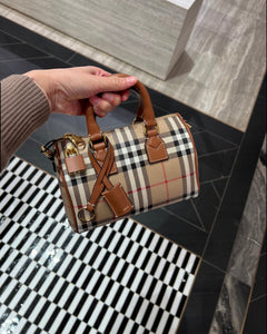 BURBERRY Mini Check Bowling Bag | 博柏利 迷你袋 (啡色)