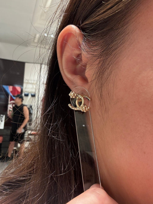 CHANEL Camellia CC Stud Earrings(Gold) - LONDONKELLY 英國名牌代購